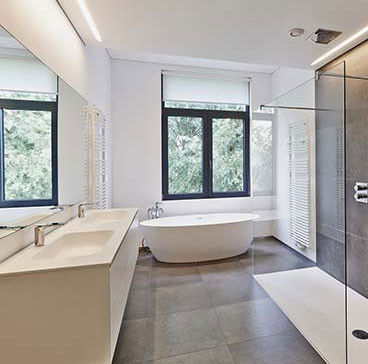 Badsanierung modernes Badezimmer